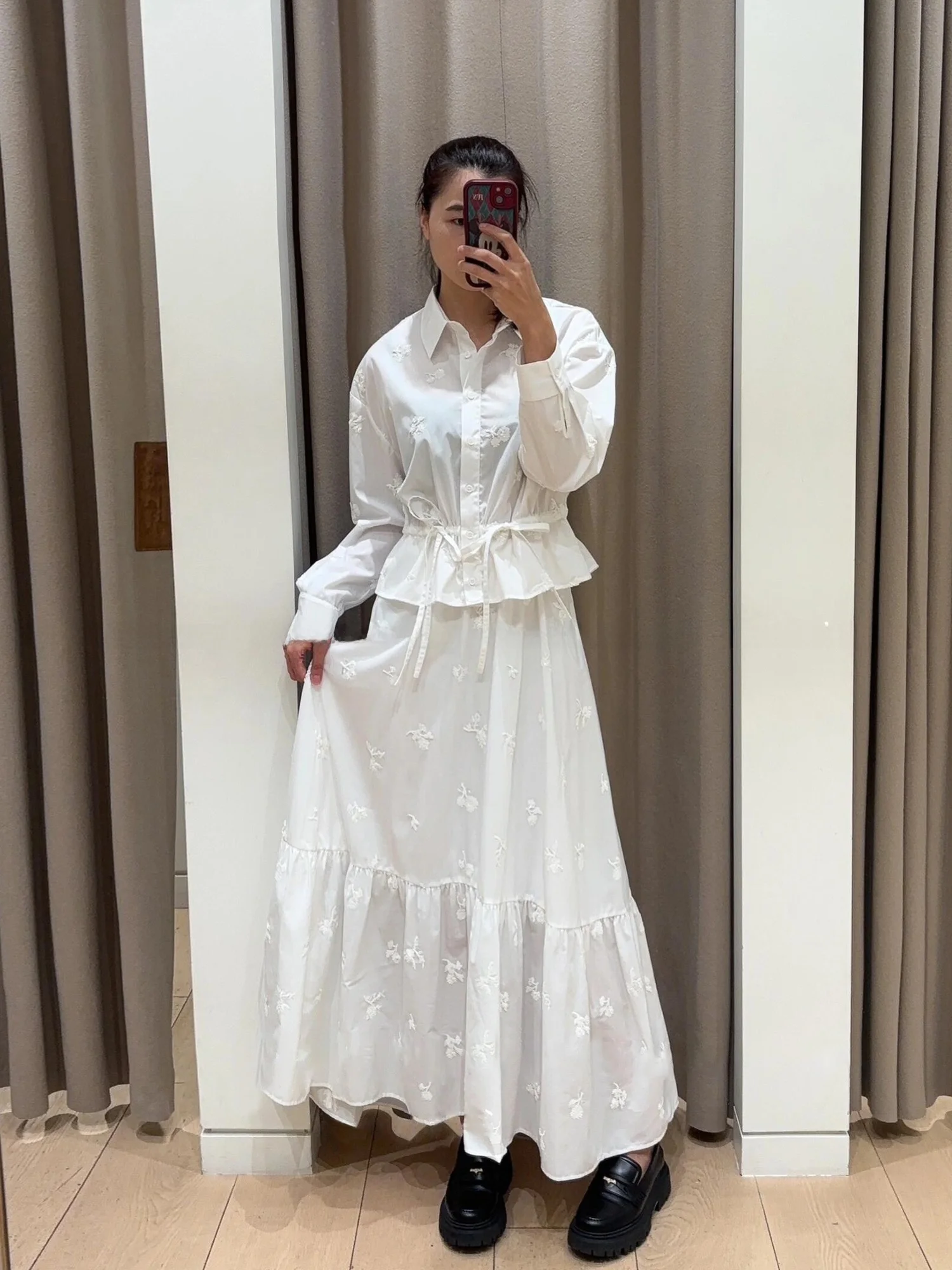 Комплект из плиссированной юбки с высокой талией и вышивкой Ele ort, длинный утягивающий костюм из двух предметов из полиэфирного волокна
Комплект из плиссированной юбки с высокой талией и вышивкой Ele ort, длинный утягивающий костюм из двух предметов из полиэфирного волокна