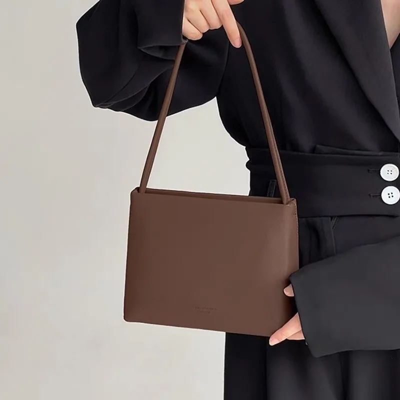 French stick armpit bag, shoulder crossbody bag, versatile, simple square handbag, fashionable women's bag top-handle bags
French stick armpit bag, shoulder crossbody bag, versatile, simple square handbag, fashionable women's bag top-handle bags