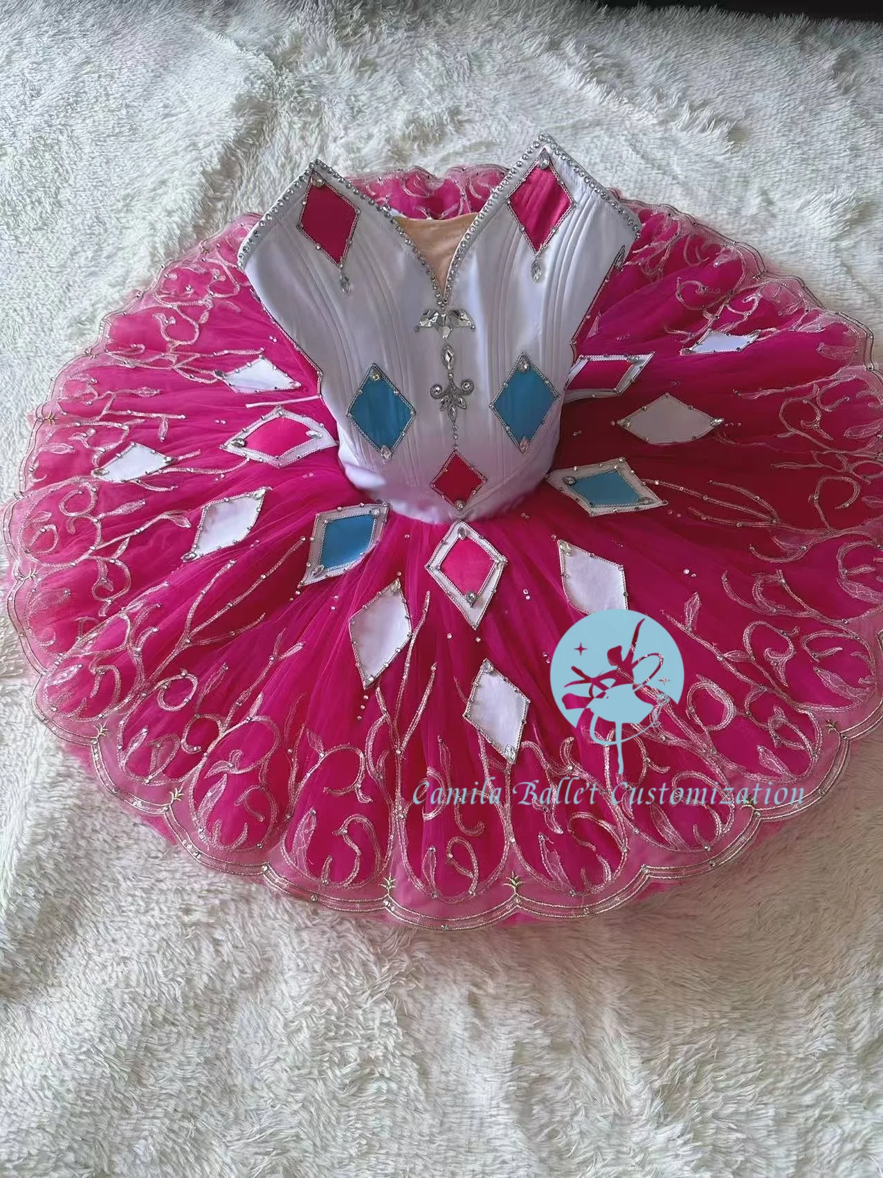 High quality custom rose red million clown clown clown variation ballet tutu competition performance skirt adult and kids
High quality custom rose red million clown clown clown variation ballet tutu competition performance skirt adult and kids