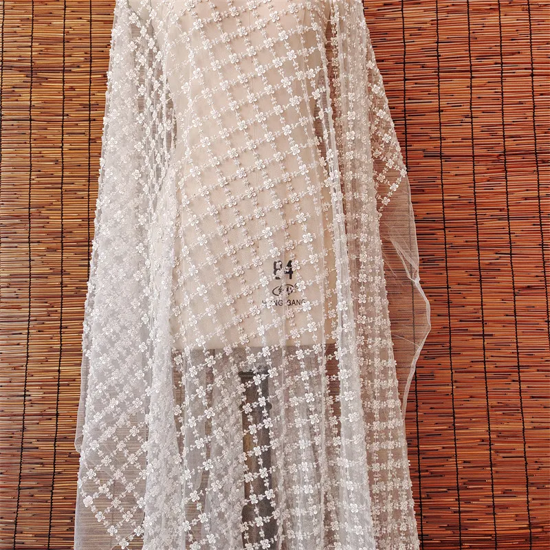 Блестящая тесьма из сетки с пайетками, вышивкой и жемчужными бусинами для свадебных платьев, костюмов и декоративных изделий своими руками
Блестящая тесьма из сетки с пайетками, вышивкой и жемчужными бусинами для свадебных платьев, костюмов и декоративных изделий своими руками