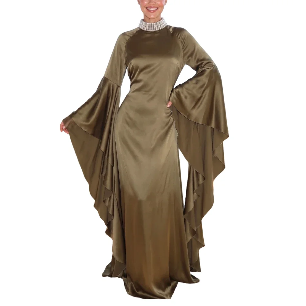 Luxury Modest Satin Kaftan Maxi Dress Crystal High Neck Elegant Flare Sleeve Muslim Women Evening Gown for Dinner Party
Luxury Modest Satin Kaftan Maxi Dress Crystal High Neck Elegant Flare Sleeve Muslim Women Evening Gown for Dinner Party