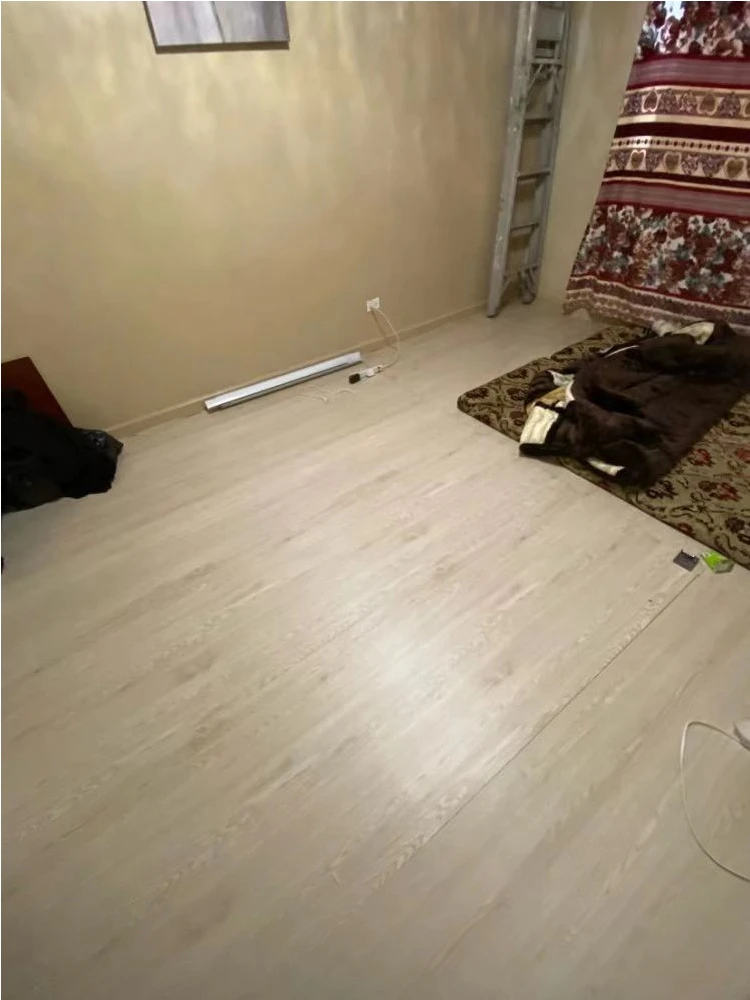 Серые обои под дерево, наклейка на пол, отклеивающаяся и наклейка на пол, водонепроницаемая напольная плитка, съемная наклейка, 1 рулон, 118 x 15,7 дюйма
Серые обои под дерево, наклейка на пол, отклеивающаяся и наклейка на пол, водонепроницаемая напольная плитка, съемная наклейка, 1 рулон, 118 x 15,7 дюйма
