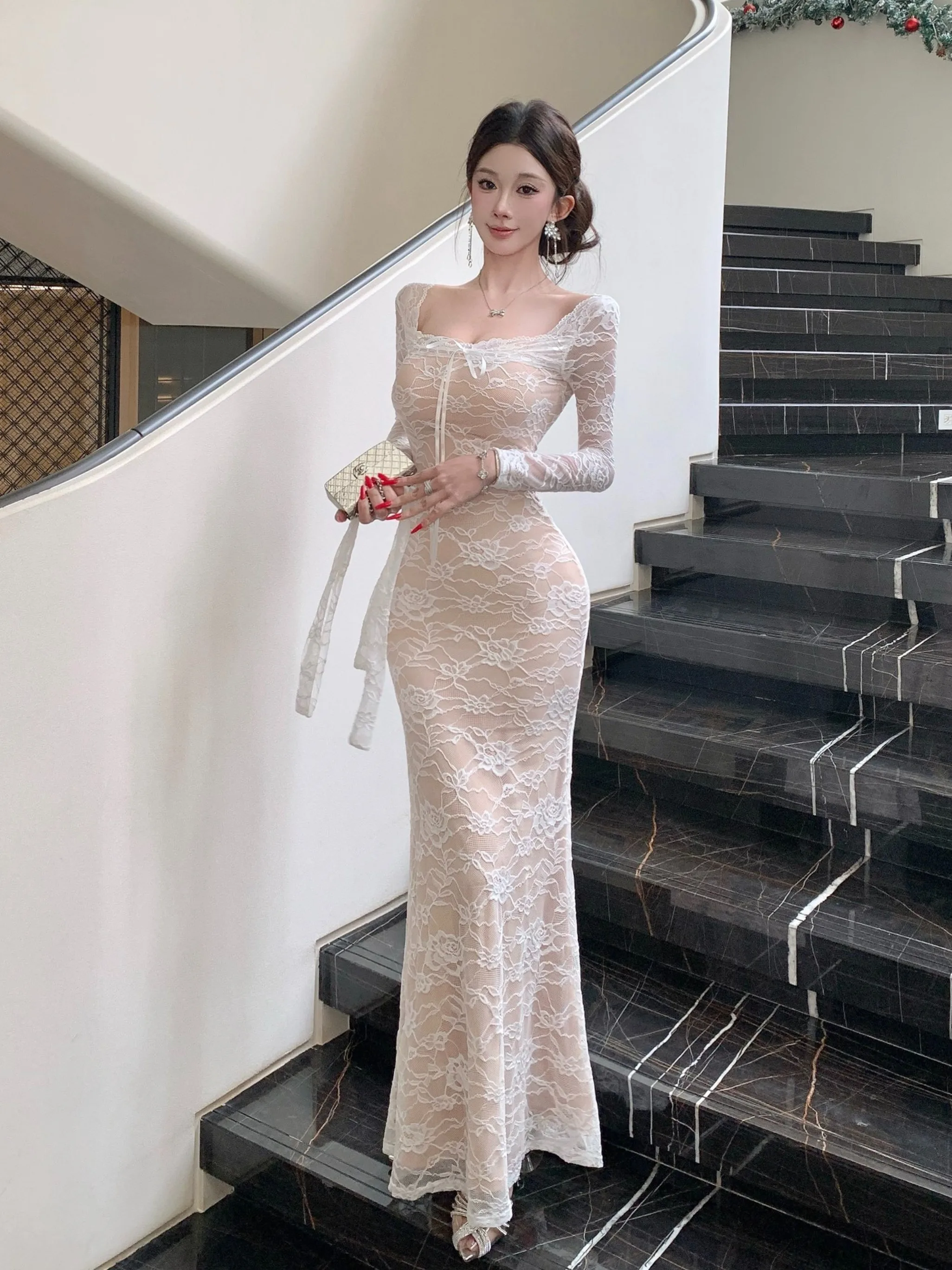 Сексуальное кружевное длинное платье с тяжелой вышивкой, женское осенне-зимнее облегающее платье с длинным хвостом и высокой талией, шелковая лента
Сексуальное кружевное длинное платье с тяжелой вышивкой, женское осенне-зимнее облегающее платье с длинным хвостом и высокой талией, шелковая лента