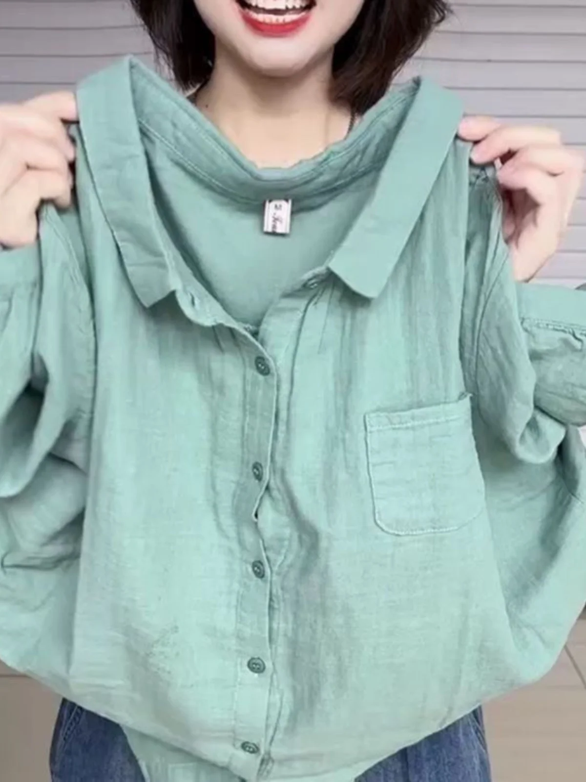 Свободная универсальная верхняя одежда Dopane Sle Five-Quarter Sve irt с воротником в стиле ретро для молодежи, китайский бренд для женщин...
Свободная универсальная верхняя одежда Dopane Sle Five-Quarter Sve irt с воротником в стиле ретро для молодежи, китайский бренд для женщин...