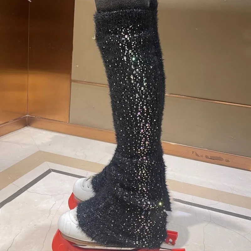 Figure Skating Leg Protectors, Warm Plush, Rhinestone Leg Socks
Figure Skating Leg Protectors, Warm Plush, Rhinestone Leg Socks