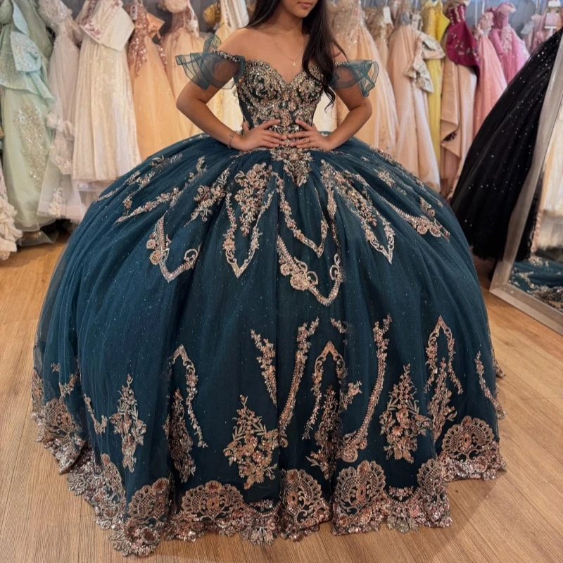 Black Green Shiny Quinceanera Dresses Off The Shoulder Gold Applique Lace Beading Crystal Party Birthday Sweet 16 Dress Vestidos
Black Green Shiny Quinceanera Dresses Off The Shoulder Gold Applique Lace Beading Crystal Party Birthday Sweet 16 Dress Vestidos