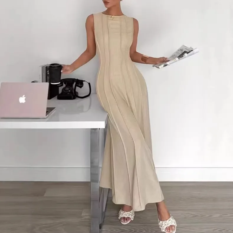 High-End Elegant Banquet Ladies Basic Long Dresses Women's Dresses Fashion Stylish Pleated Design Female Sleeveless Dresses
High-End Elegant Banquet Ladies Basic Long Dresses Women's Dresses Fashion Stylish Pleated Design Female Sleeveless Dresses