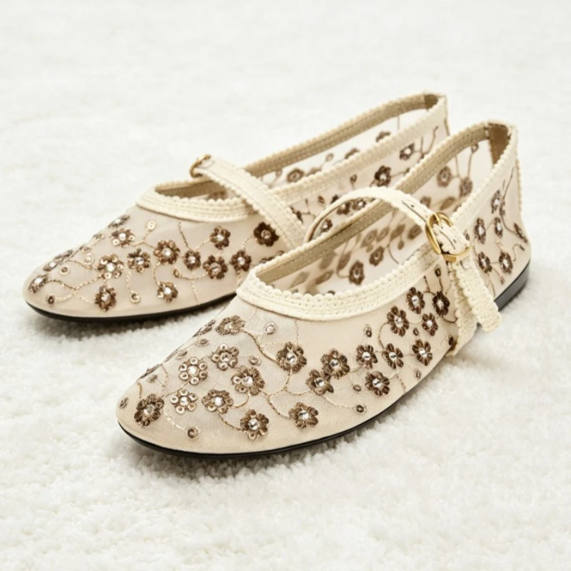 Elegant Mesh Embroidered Ballet Flats Women Luxury Rhinestone Embellished Detail Mary Jane Shoes Light Comfortable Women Shoes
Elegant Mesh Embroidered Ballet Flats Women Luxury Rhinestone Embellished Detail Mary Jane Shoes Light Comfortable Women Shoes