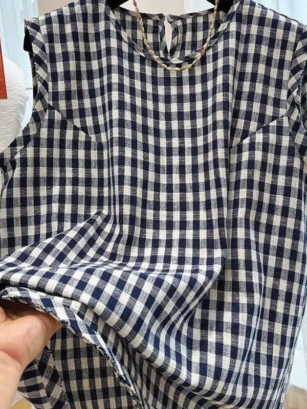 plus Size Women's Casual Cotton Shirt Summer Loose Fit Sleeveless Plaid Pattern round Neck Breathable Comfortable Top
plus Size Women's Casual Cotton Shirt Summer Loose Fit Sleeveless Plaid Pattern round Neck Breathable Comfortable Top