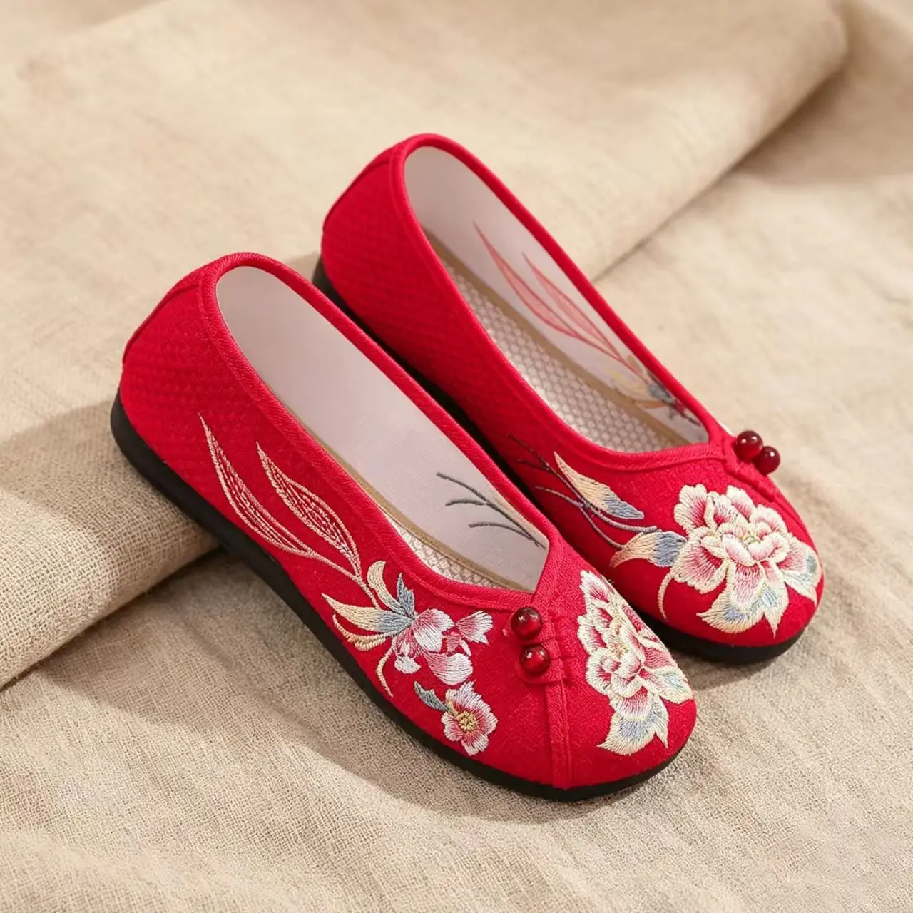 Women Flat sole Embroidered Cloth Shoes Ethnic Style Soft sole Non Slip Round Toe Shallow Slip On Hanfu Shoes Cheongsam Shoes
Women Flat sole Embroidered Cloth Shoes Ethnic Style Soft sole Non Slip Round Toe Shallow Slip On Hanfu Shoes Cheongsam Shoes