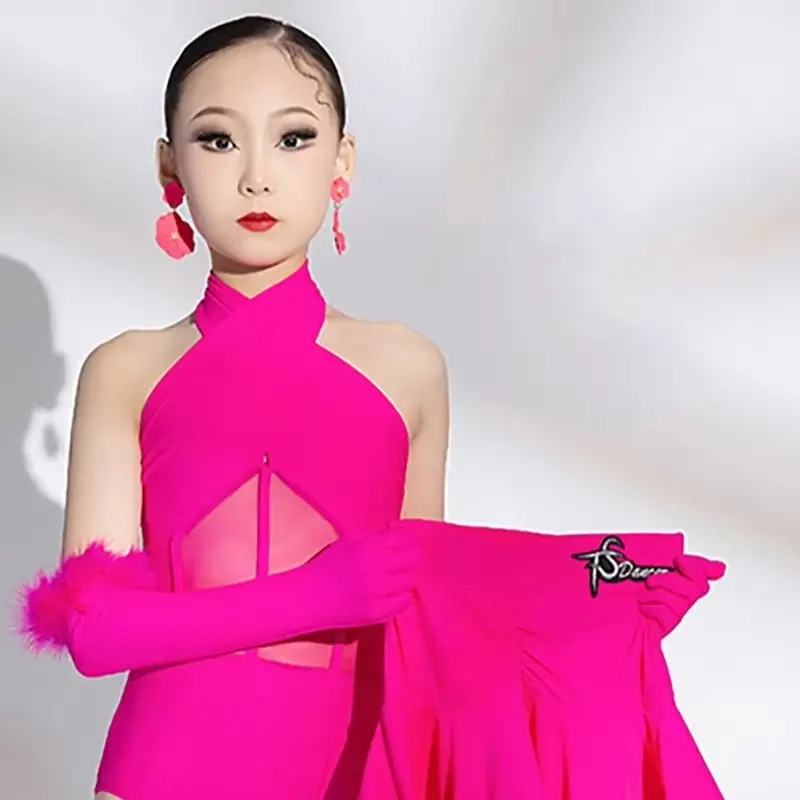 Kids Girls Latin Dance Costume Halter Backless Bodysuit and Ostrich Fur Skirt Edge Professional Practice Dancewear with Gloves
Kids Girls Latin Dance Costume Halter Backless Bodysuit and Ostrich Fur Skirt Edge Professional Practice Dancewear with Gloves