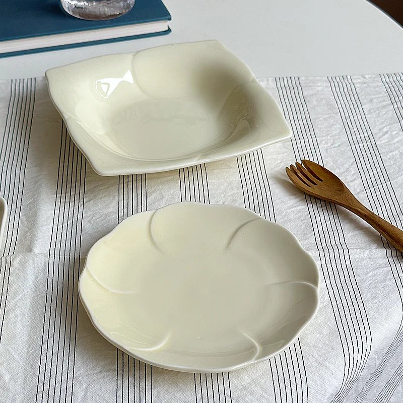 LMM light yellow long plate summer fruit plate square breakfast plate household fruit
LMM light yellow long plate summer fruit plate square breakfast plate household fruit