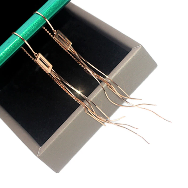 Fashion new 585 purple gold square soft chain Ear line14K rose gold earrings for women exquisite gift engagement accessories
Fashion new 585 purple gold square soft chain Ear line14K rose gold earrings for women exquisite gift engagement accessories