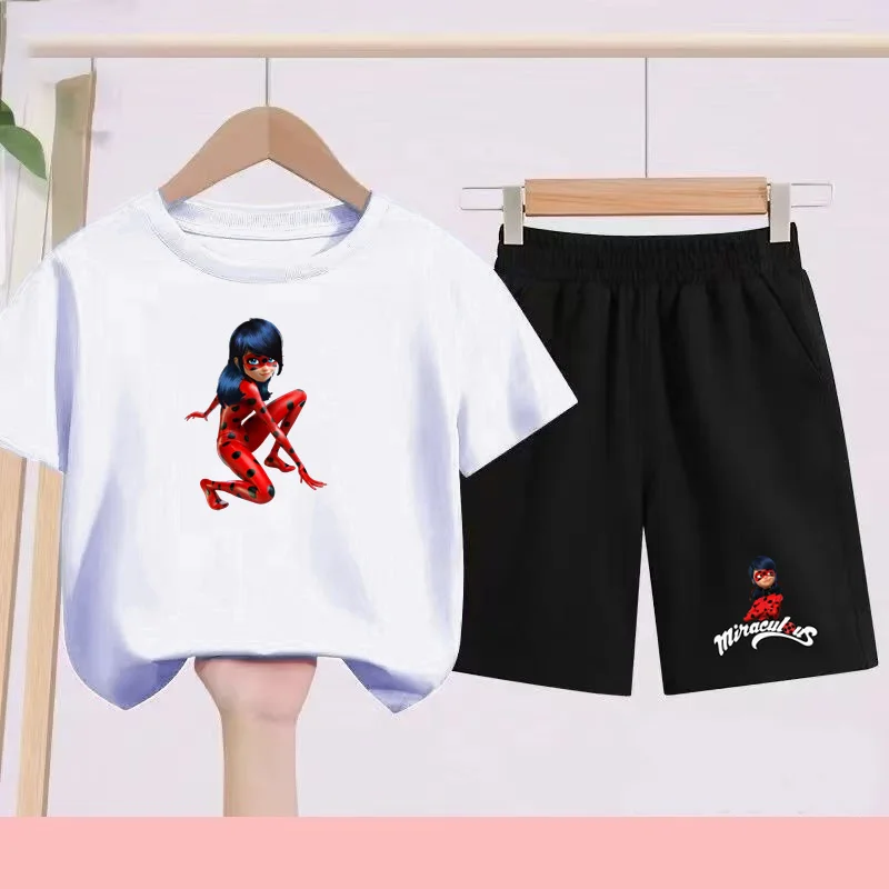 Summer Sports Sets for Children Aged 3 to 13 Are Charming Gifts for Summer Sports, Short T-shirts and Shorts
Summer Sports Sets for Children Aged 3 to 13 Are Charming Gifts for Summer Sports, Short T-shirts and Shorts