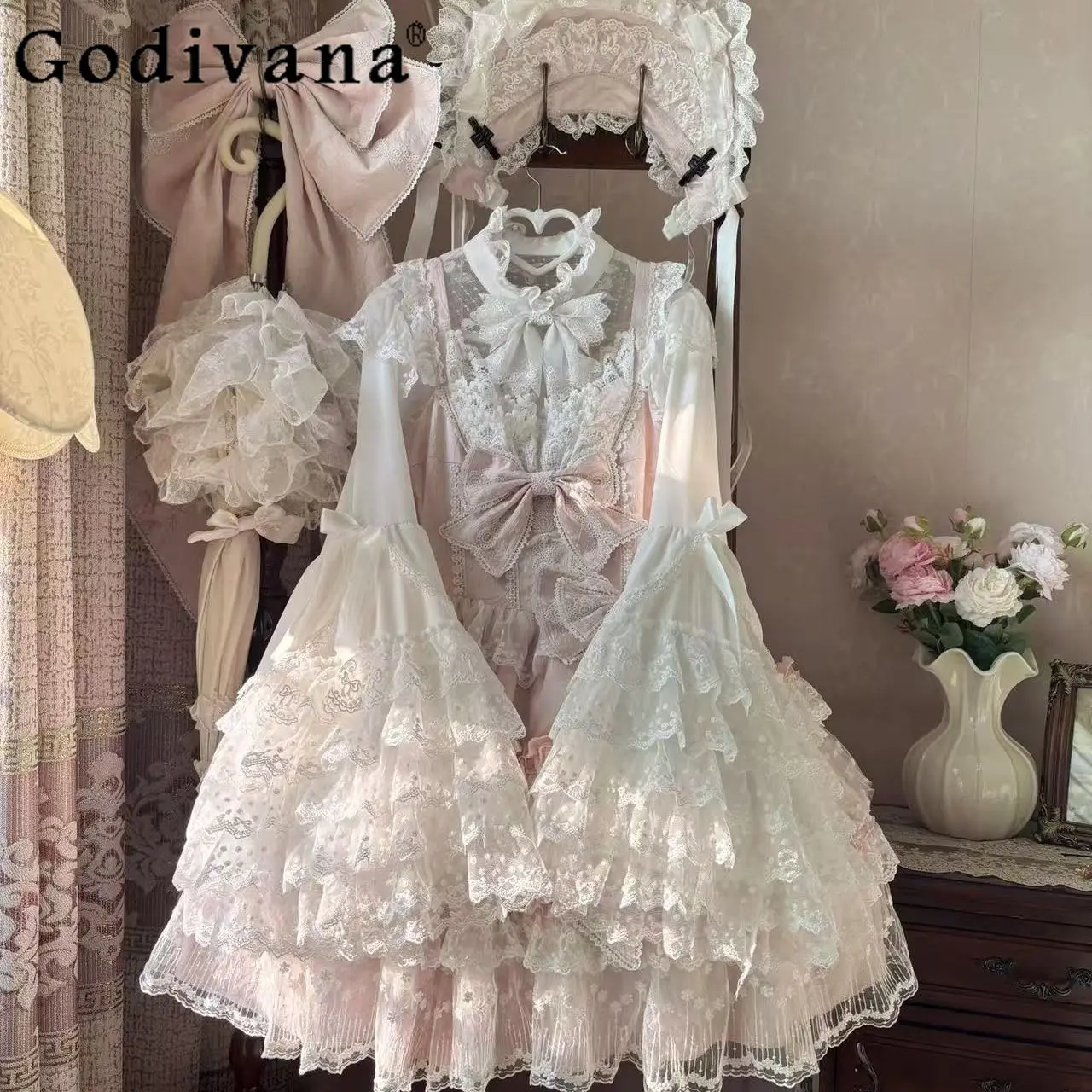 Original Japanese Lolita Dresses JSK Autumn New Girl's Bow Lace Sling Dress Princess Birthday Party Dress Lace Ji Sleeve Shirt
Original Japanese Lolita Dresses JSK Autumn New Girl's Bow Lace Sling Dress Princess Birthday Party Dress Lace Ji Sleeve Shirt