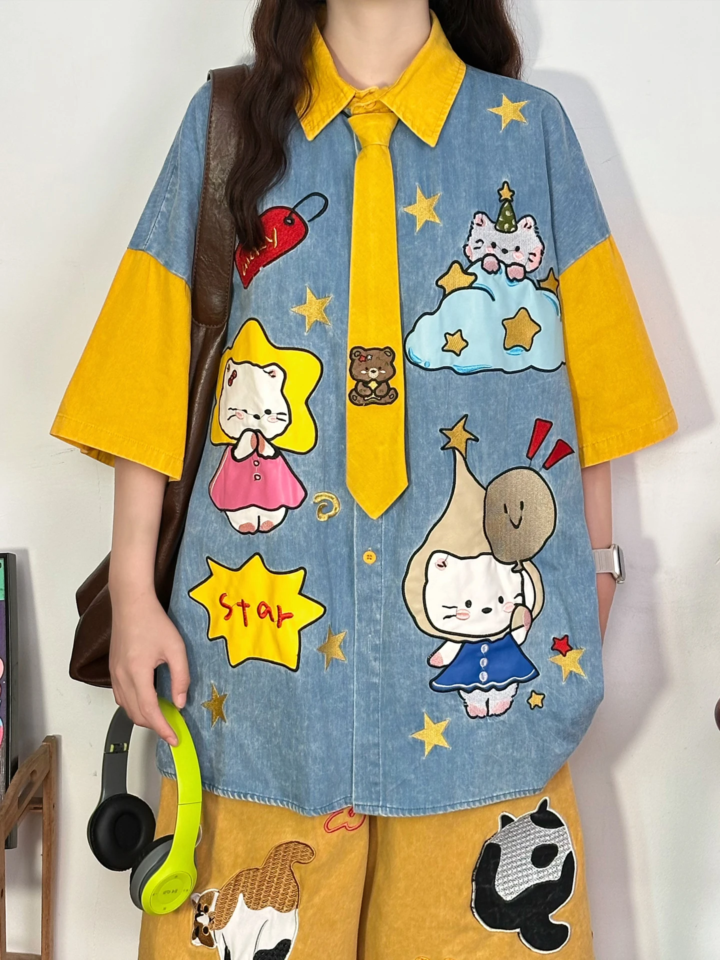 Original Japanese Style Cartoon Embroidered Loose Women's Shirt Casual Cotton Polyester Blend Short Sleeve Casual Top
Original Japanese Style Cartoon Embroidered Loose Women's Shirt Casual Cotton Polyester Blend Short Sleeve Casual Top