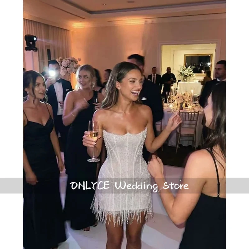 Customized Fringe tassel skirt Prom Dress Mini length silhouette vestidos de noche Fully lined interior Formal Evening
Customized Fringe tassel skirt Prom Dress Mini length silhouette vestidos de noche Fully lined interior Formal Evening