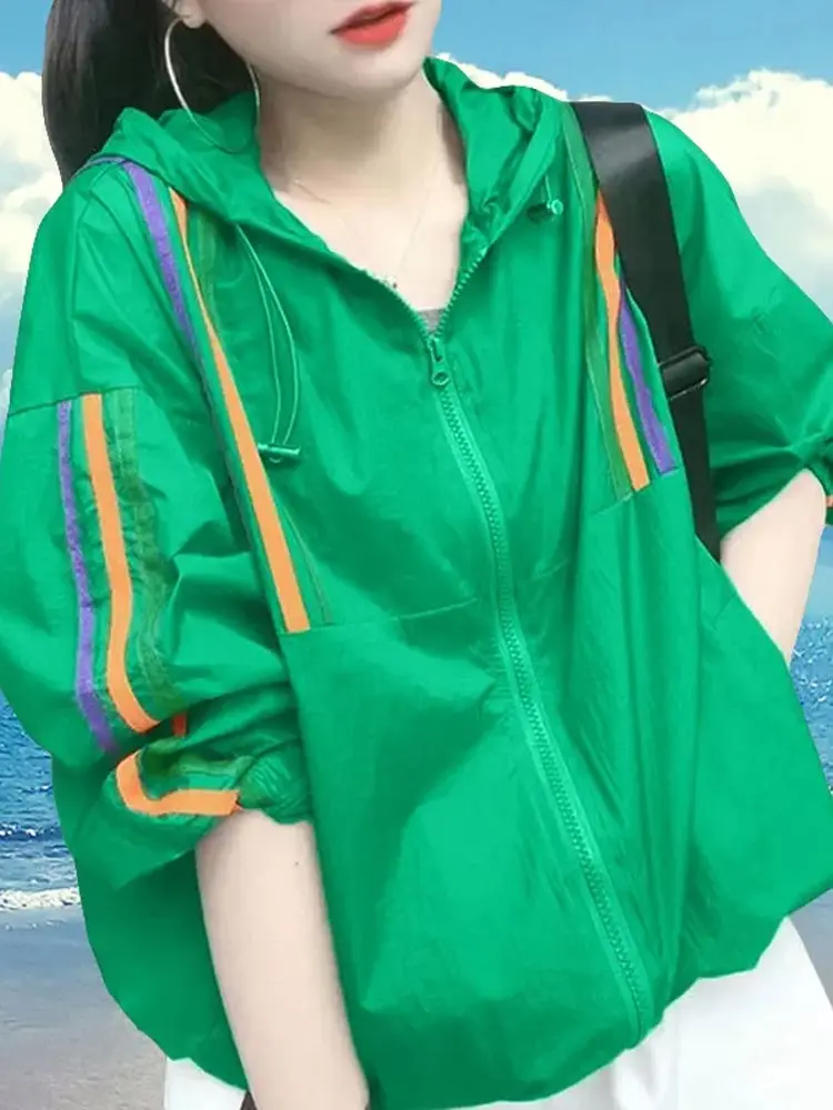 Women's UV Protection Light Jacket Summer Outdoor Breathable Loose Style Fashionable Zipper Closure Short Sleeve Long Zipper
Women's UV Protection Light Jacket Summer Outdoor Breathable Loose Style Fashionable Zipper Closure Short Sleeve Long Zipper