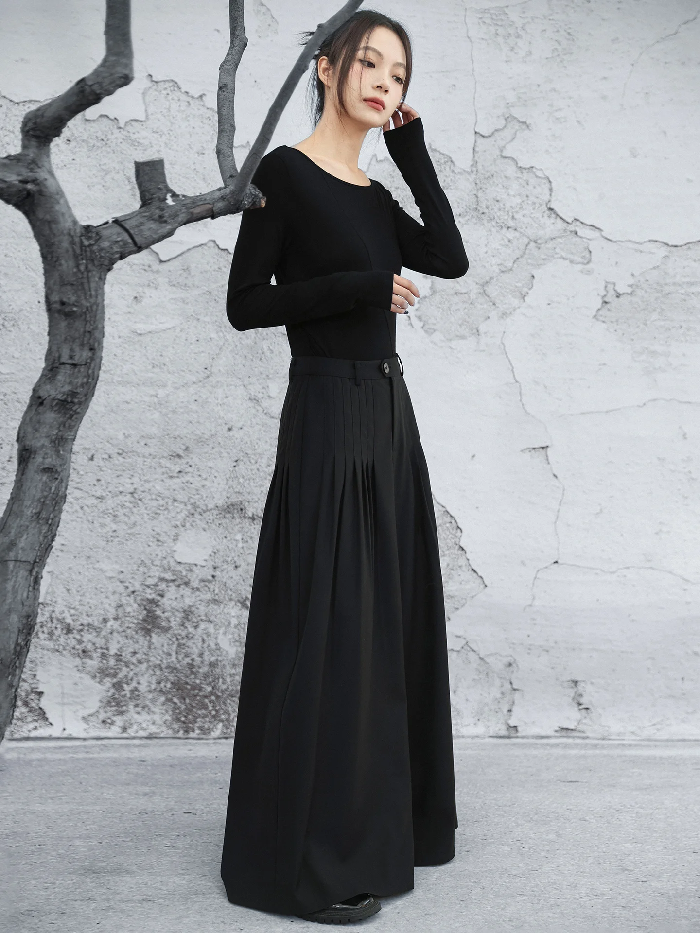 Широкие брюки Bla для женщин, с высокой талией, плиссированные, повседневные, весенняя новинка Sle ia Qinglong Si
Широкие брюки Bla для женщин, с высокой талией, плиссированные, повседневные, весенняя новинка Sle ia Qinglong Si