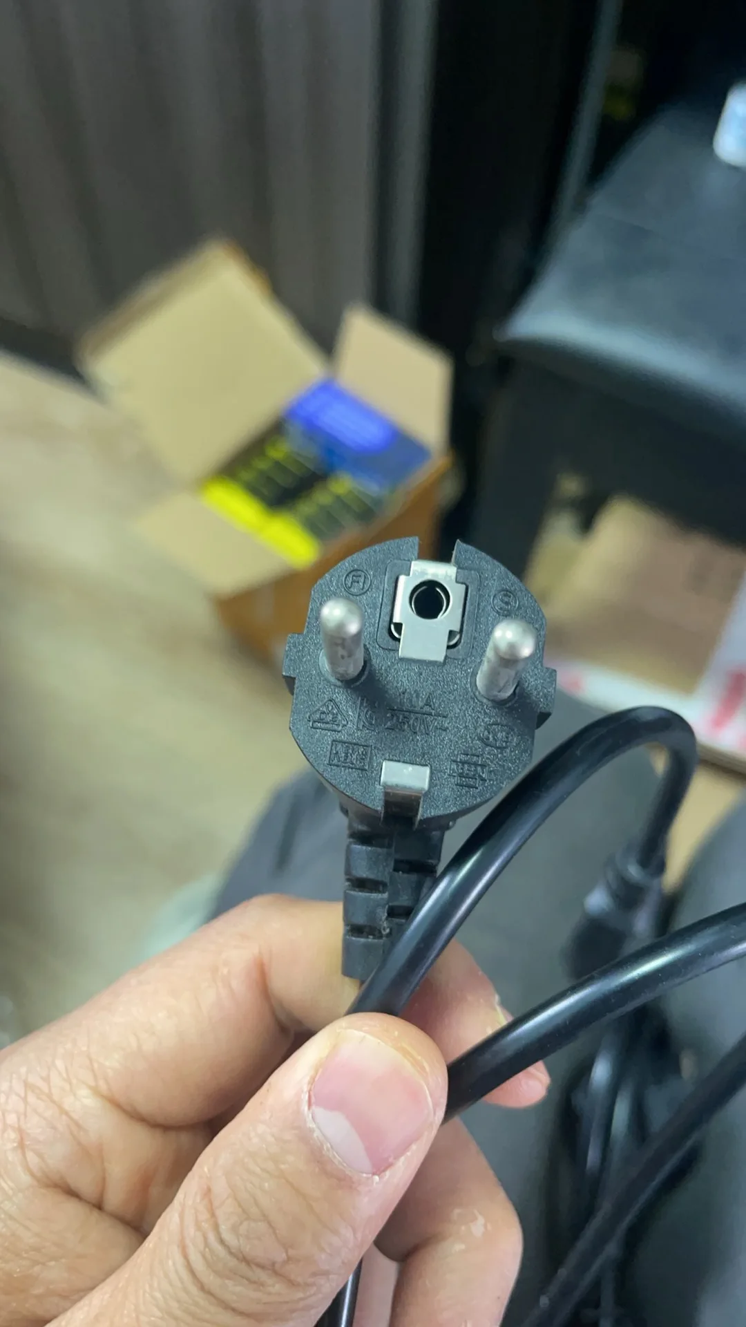 Защитная УФ-пленка SUNSHINE UV-1 HD из стекловолокна, алмазного класса, взрывозащищенная, для станка для резки пленки 890C PRO MAX Y22
Защитная УФ-пленка SUNSHINE UV-1 HD из стекловолокна, алмазного класса, взрывозащищенная, для станка для резки пленки 890C PRO MAX Y22