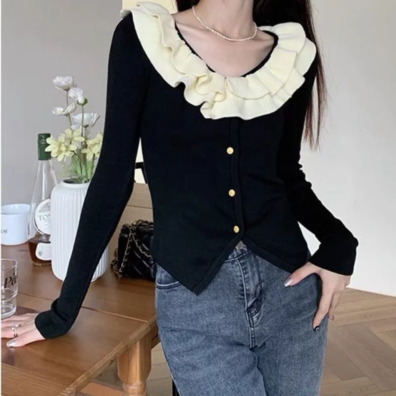 Lotus Leaf Neck Long-sleeved Top for Women Autumn Winter New Slim French Temperament Knitted Cardigan
Lotus Leaf Neck Long-sleeved Top for Women Autumn Winter New Slim French Temperament Knitted Cardigan