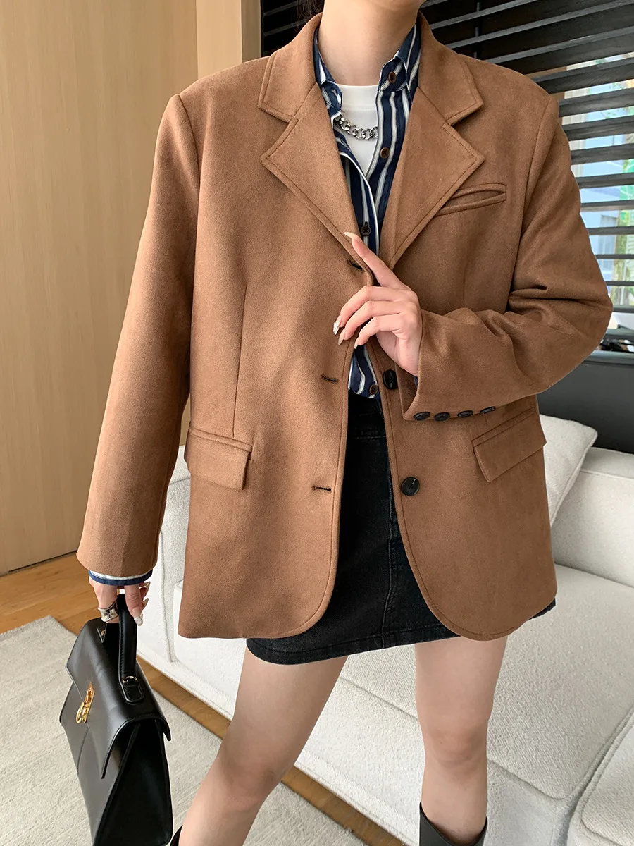 Spring and Autumn Women's Casual Solid Color Single breasted Pocket Decoration Loose Jacket
Spring and Autumn Women's Casual Solid Color Single breasted Pocket Decoration Loose Jacket
