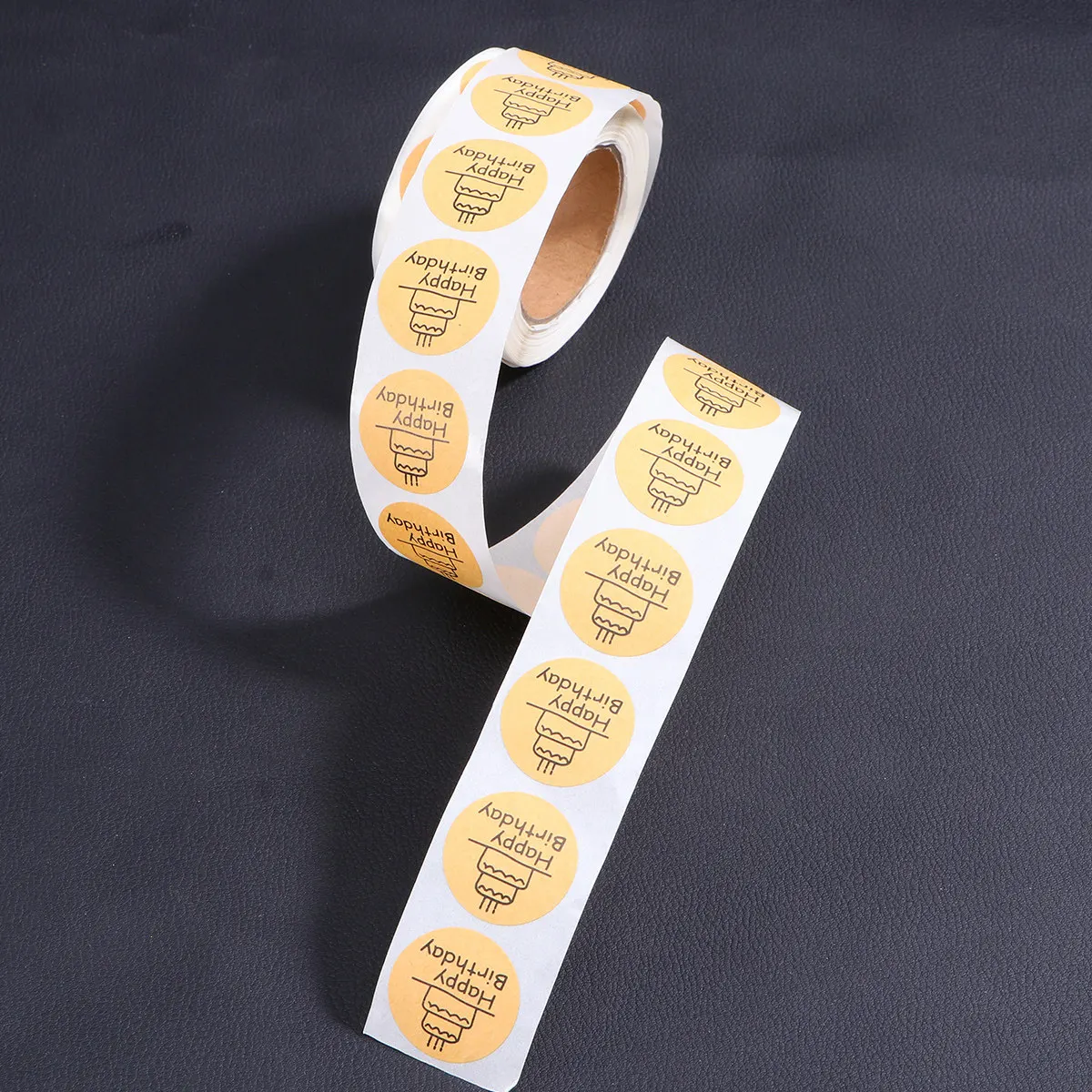 1 Roll Happy Birthday Self-Adhesive Round Seal Sticker for Gift Packaging Baking Pouches Envelope Sealing Label Wrapping
1 Roll Happy Birthday Self-Adhesive Round Seal Sticker for Gift Packaging Baking Pouches Envelope Sealing Label Wrapping