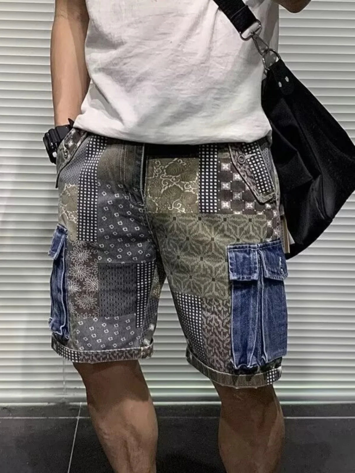 Summer Sle Men's Faion ort Jeans with Patchwork ting nut Flower Five-ket Workwear Mid-Waist Straight Leg
Summer Sle Men's Faion ort Jeans with Patchwork ting nut Flower Five-ket Workwear Mid-Waist Straight Leg