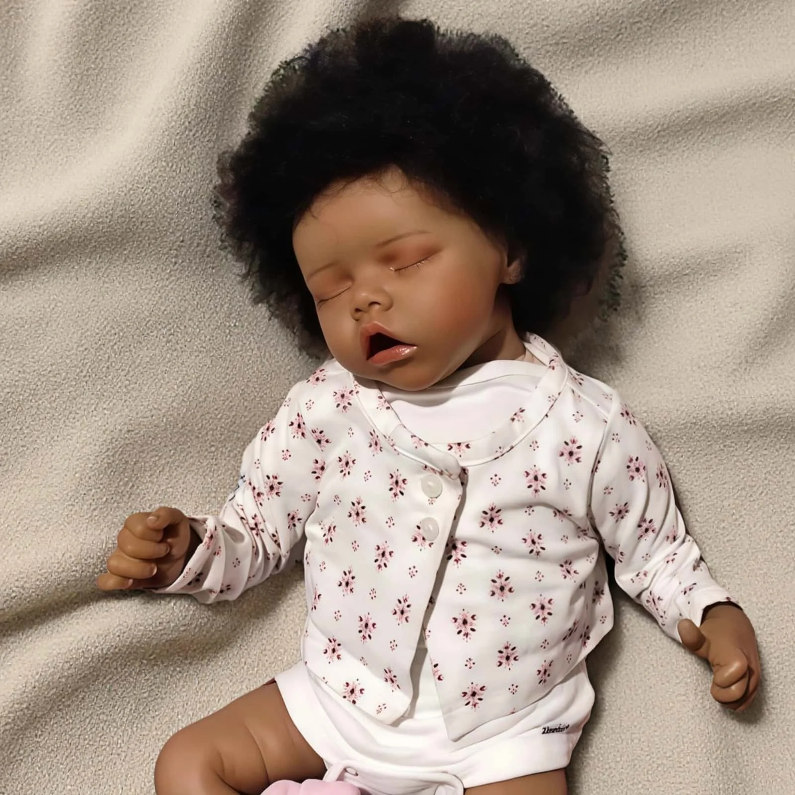 Risbecko 17 Inch Lifelike Black Reborn Baby Doll - African American Soft Cloth Body Doll - Birthday Gift/Christmas Gift
Risbecko 17 Inch Lifelike Black Reborn Baby Doll - African American Soft Cloth Body Doll - Birthday Gift/Christmas Gift