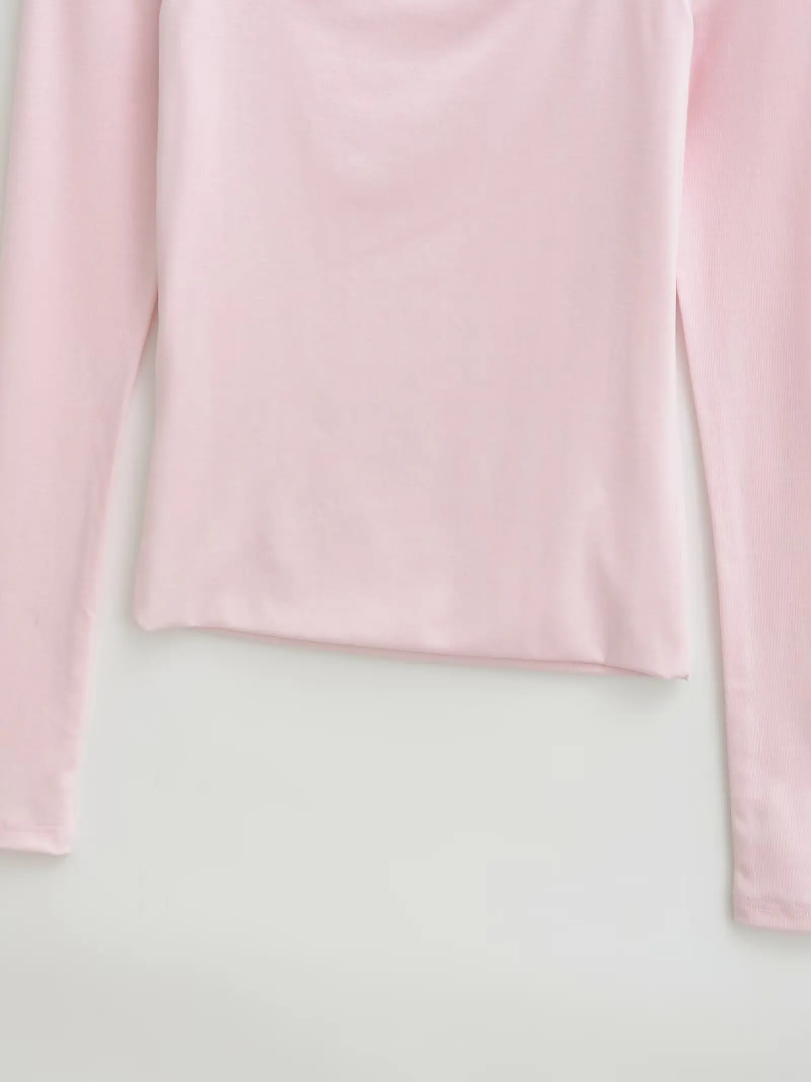 Универсальная женская футболка с длинным рукавом из модала, хлопка и полиэстера, европейский стиль, для модных девушек
Универсальная женская футболка с длинным рукавом из модала, хлопка и полиэстера, европейский стиль, для модных девушек