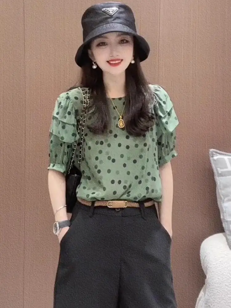 Loose Fit Polka Dot round Neck Short Sleeve Women's Top Elegant Green Color Korean Style Casual Wear Summer New Arrival
Loose Fit Polka Dot round Neck Short Sleeve Women's Top Elegant Green Color Korean Style Casual Wear Summer New Arrival