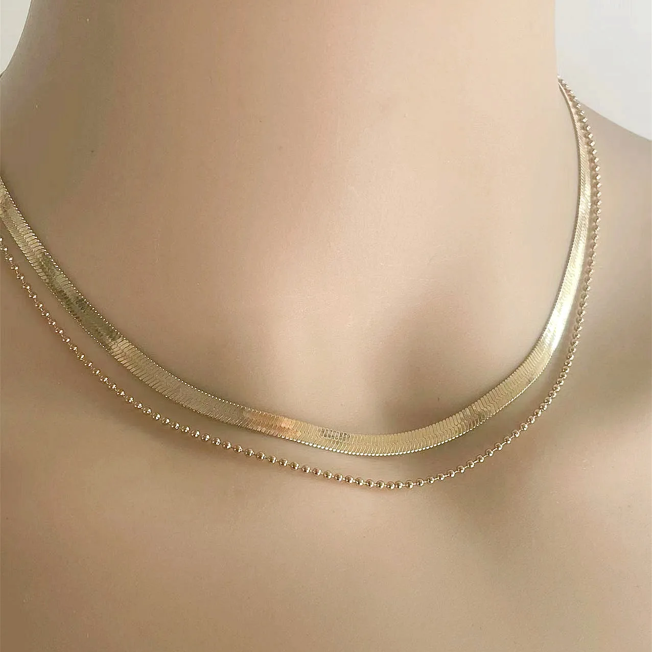 Creative Fashion Trend Accessories Women, Fashion Temperament Double Layer Metal Bead Blade Necklace
Creative Fashion Trend Accessories Women, Fashion Temperament Double Layer Metal Bead Blade Necklace
