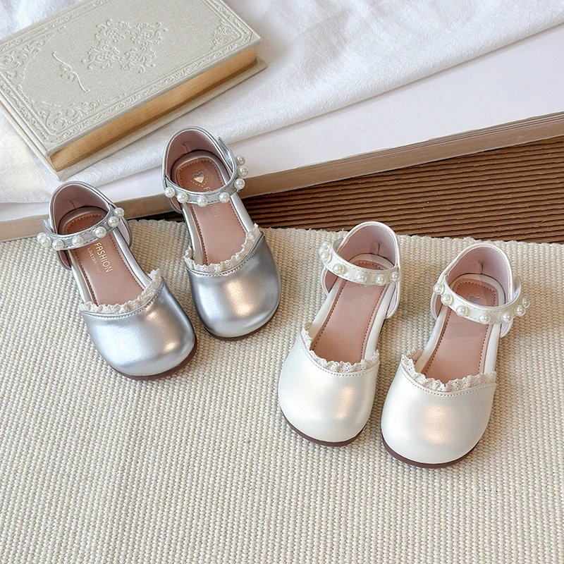 Children Pearl Dress Shoes 2026 Lace Trim Girls' Party Flat Sandals Soft Non-slip Sole Princess Wedding Kids Mary Jane Sandals
Children Pearl Dress Shoes 2026 Lace Trim Girls' Party Flat Sandals Soft Non-slip Sole Princess Wedding Kids Mary Jane Sandals