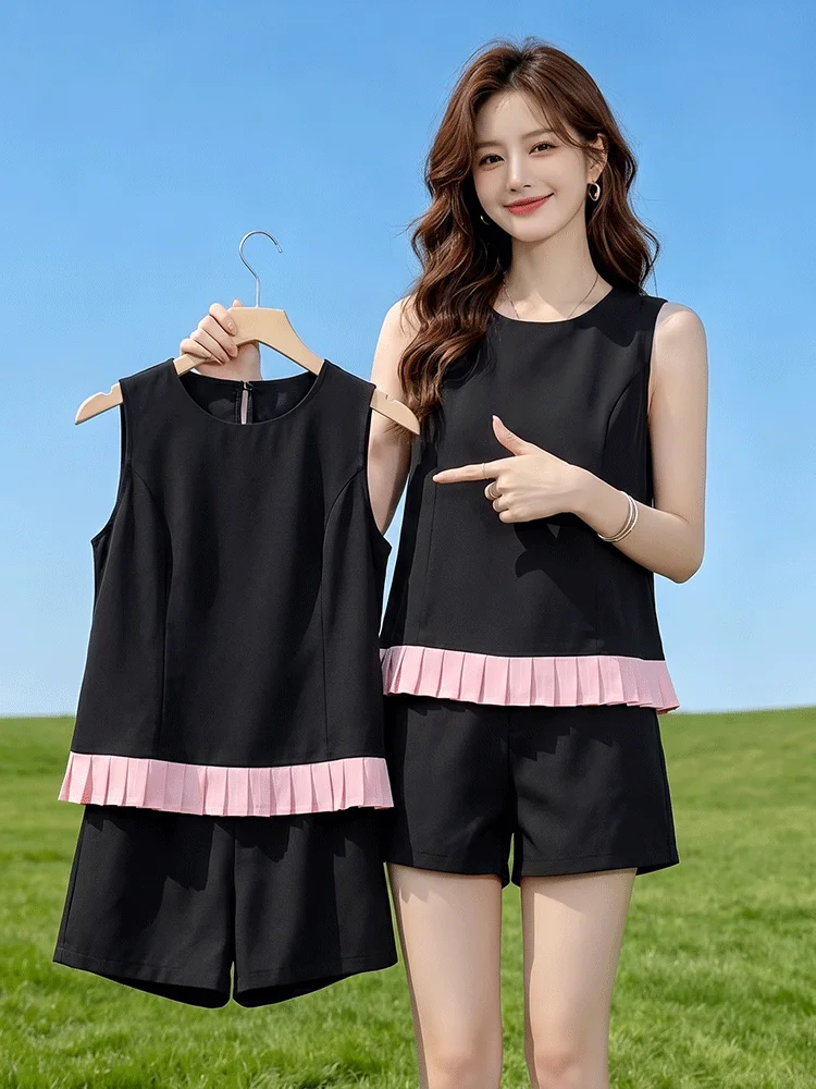 Casual round Neck Sleeveless Top High Waist Straight Leg Shorts Women's Fashion Set Breathable Summer Outfit Two Piece Set
Casual round Neck Sleeveless Top High Waist Straight Leg Shorts Women's Fashion Set Breathable Summer Outfit Two Piece Set