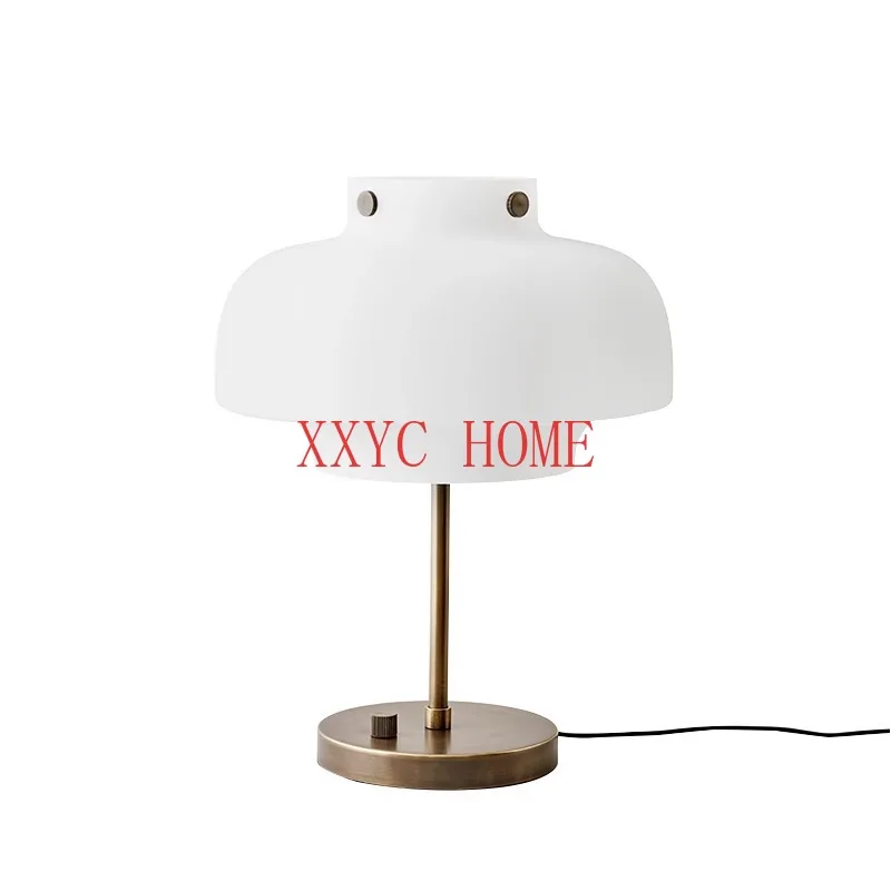 Classic Retro Table Lamp Living Room Bedroom Decoration Bedside Lamp Nordic Art Glass Floor Lamp
Classic Retro Table Lamp Living Room Bedroom Decoration Bedside Lamp Nordic Art Glass Floor Lamp
