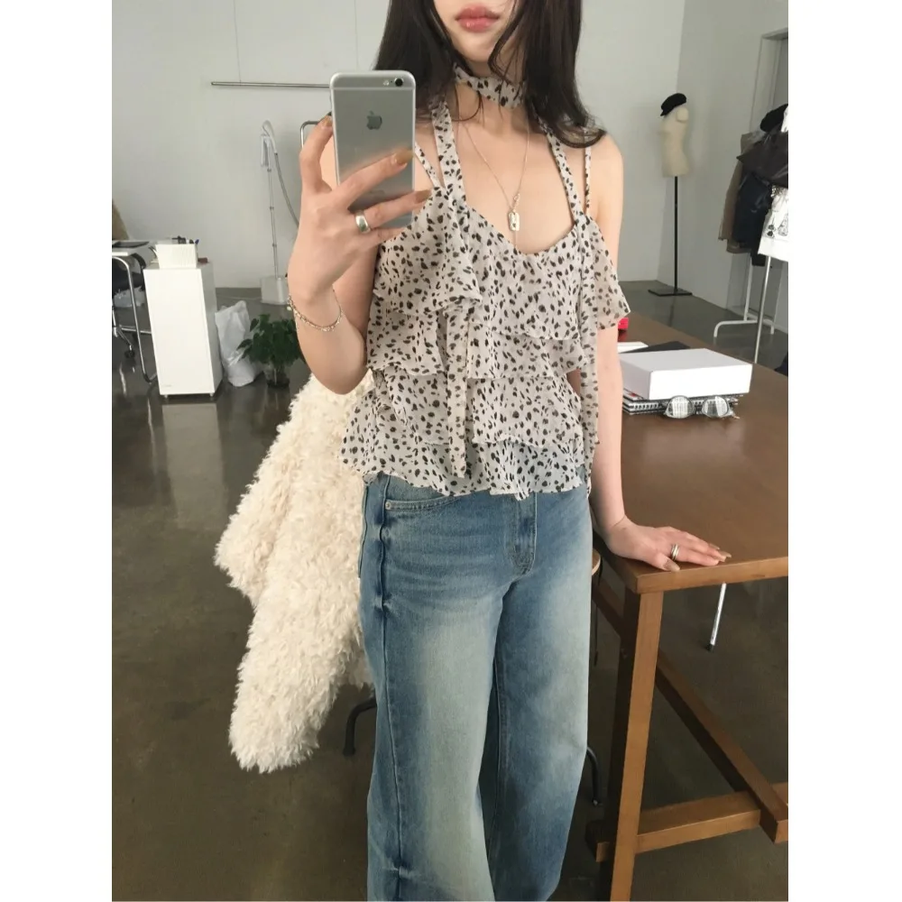 Sexy Leopard Print Layered Cake Neck Strap Top Versatile Korean Style Spring Autumn Winter Women's Inner Wear Casual Outfit
Sexy Leopard Print Layered Cake Neck Strap Top Versatile Korean Style Spring Autumn Winter Women's Inner Wear Casual Outfit