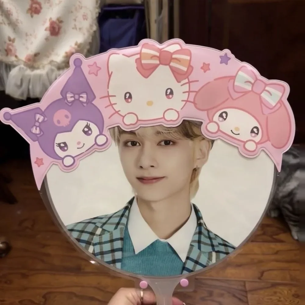 Hello Kitty Fan Sleeve Cute Cartoon Creativity PVC Material Waterproof Case Star Tour Concert Idol Support Fan Convenient
Hello Kitty Fan Sleeve Cute Cartoon Creativity PVC Material Waterproof Case Star Tour Concert Idol Support Fan Convenient