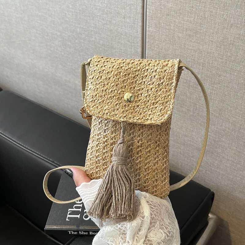 2025 New Fashion Women Straw Phone Shoulder Bag Elegant Chic Versatile Handmade Commuter Bag Lipstick Earphone Storage Bag
2025 New Fashion Women Straw Phone Shoulder Bag Elegant Chic Versatile Handmade Commuter Bag Lipstick Earphone Storage Bag