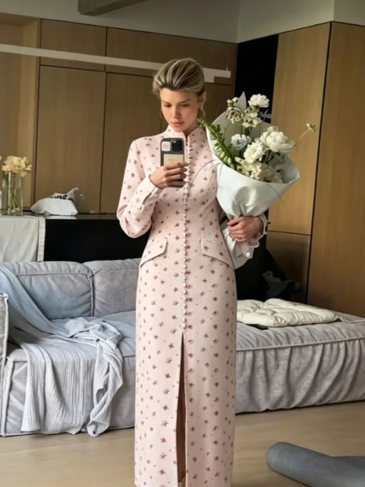 Vintage Pink Ditsy Floral Maxi Dress Stand Collar Long Sleeve Full Button Front High Split Slim Bodycon Wedding Guest Party Gown
Vintage Pink Ditsy Floral Maxi Dress Stand Collar Long Sleeve Full Button Front High Split Slim Bodycon Wedding Guest Party Gown