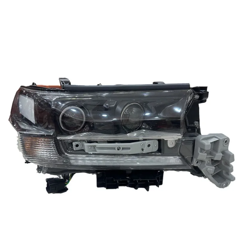 Applicable to black and white background headlights semi-assembly, easy to use, practical and durable, good quality
Applicable to black and white background headlights semi-assembly, easy to use, practical and durable, good quality