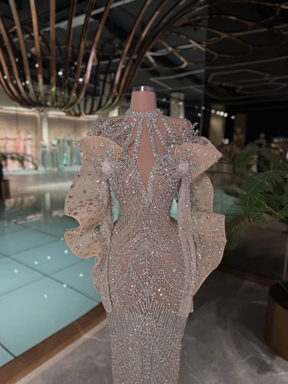 Роскошное вечернее платье с кристаллами Изящное вечернее платье из бисера с блестящими бриллиантами А-силуэта длиной до пола Вечернее платье по индивидуальному заказу
Роскошное вечернее платье с кристаллами Изящное вечернее платье из бисера с блестящими бриллиантами А-силуэта длиной до пола Вечернее платье по индивидуальному заказу