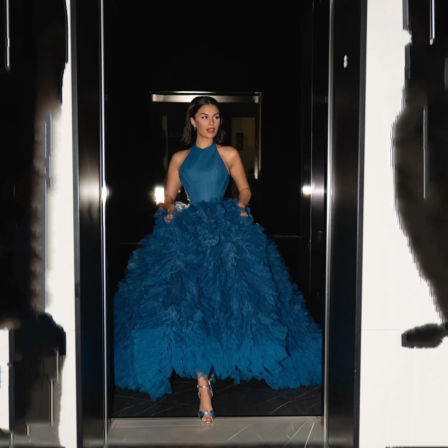 Lucy Off the Shoulders Prom Dresses for Special Occasions Women's Evening Dress Multi-layer فساتين سهرة Blue Vestidos De Fiesta
Lucy Off the Shoulders Prom Dresses for Special Occasions Women's Evening Dress Multi-layer فساتين سهرة Blue Vestidos De Fiesta