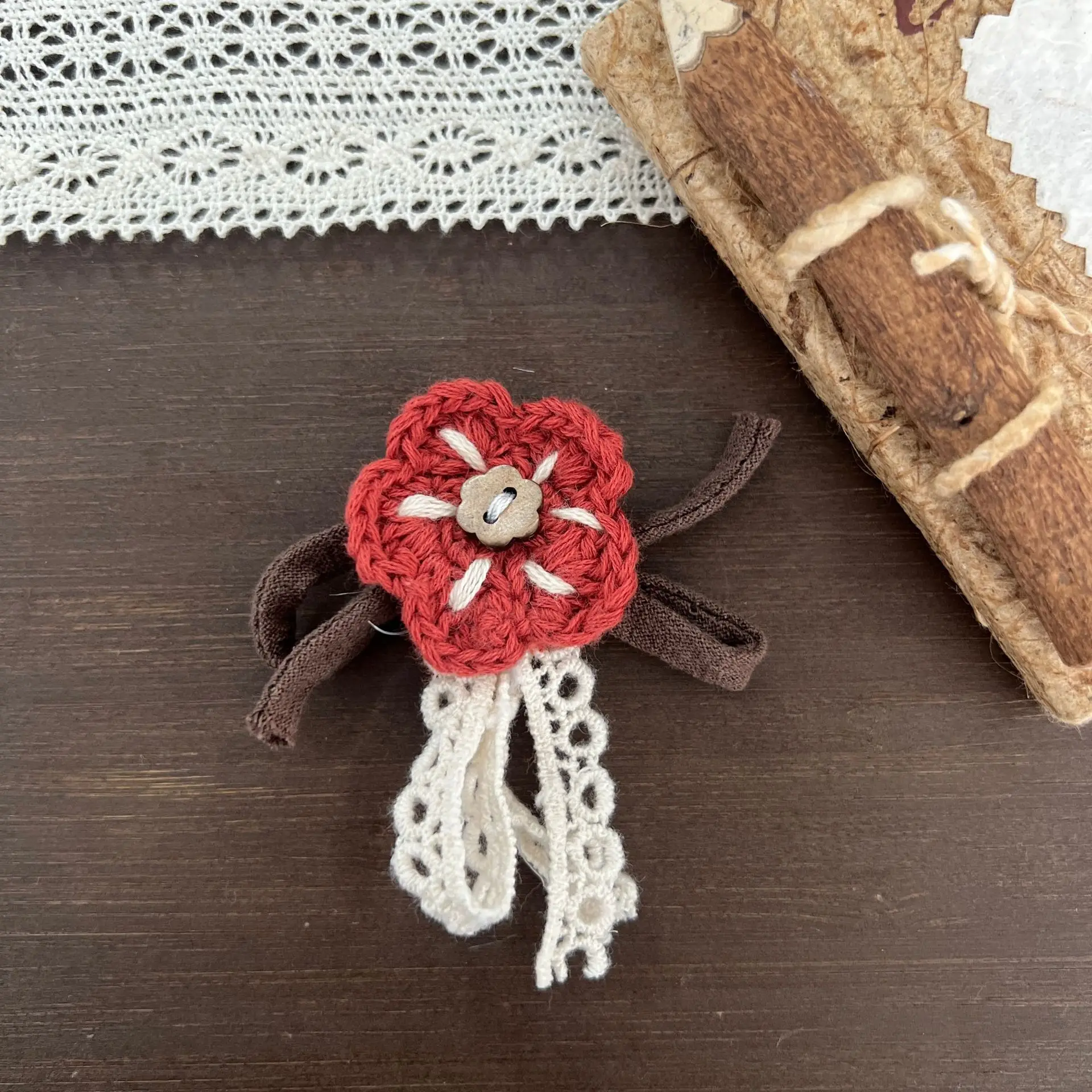 Premium Handmade Woven Flower Brooch Pin for Garment Embellishment Soft Lightweight Cute Versatile Craft
Premium Handmade Woven Flower Brooch Pin for Garment Embellishment Soft Lightweight Cute Versatile Craft