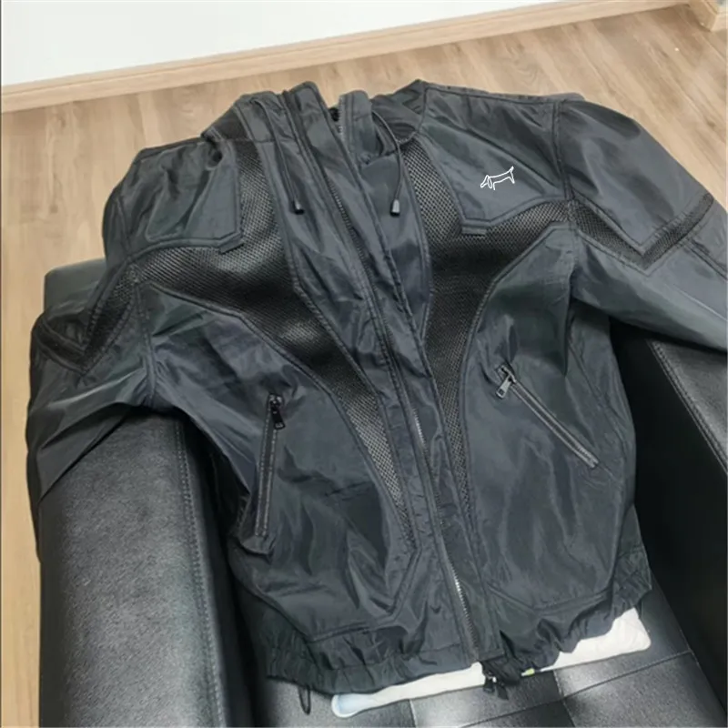2025 New Hot Sale Men's golf jacket Outdoor Spring Summer Multi-pockets Hollow out breathable Hooded Jacket Male golf Clothing
2025 New Hot Sale Men's golf jacket Outdoor Spring Summer Multi-pockets Hollow out breathable Hooded Jacket Male golf Clothing