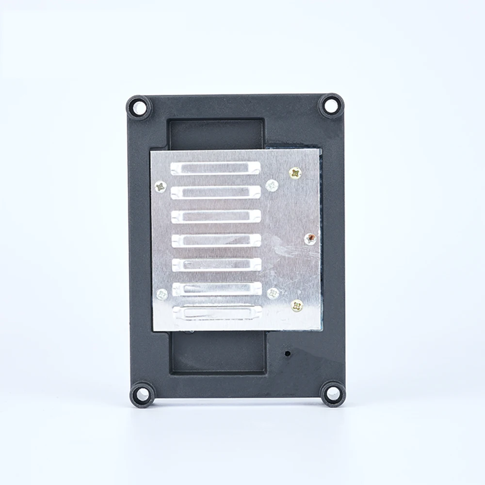 Оригинальный регулятор напряжения переменного тока Avr Stamford As480 200 кВт, трехфазные детали генератора
Оригинальный регулятор напряжения переменного тока Avr Stamford As480 200 кВт, трехфазные детали генератора