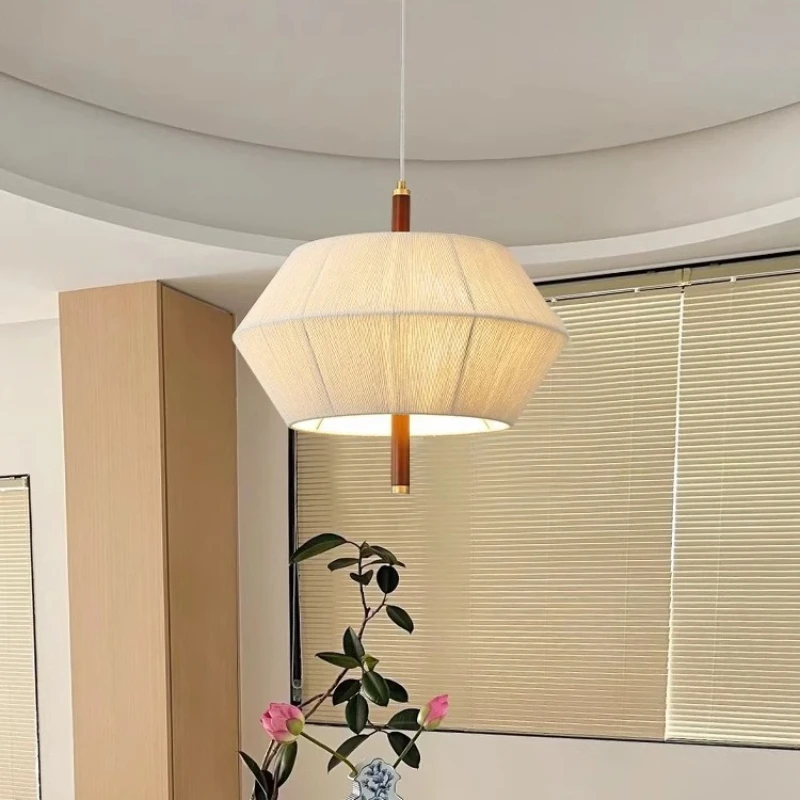 Japanese Weaving Fabric Retro Decorative Pendant Light Wabi Sabi Hemp Rope Hanging Chandelier Living Dining Room Fixture Lustre
Japanese Weaving Fabric Retro Decorative Pendant Light Wabi Sabi Hemp Rope Hanging Chandelier Living Dining Room Fixture Lustre