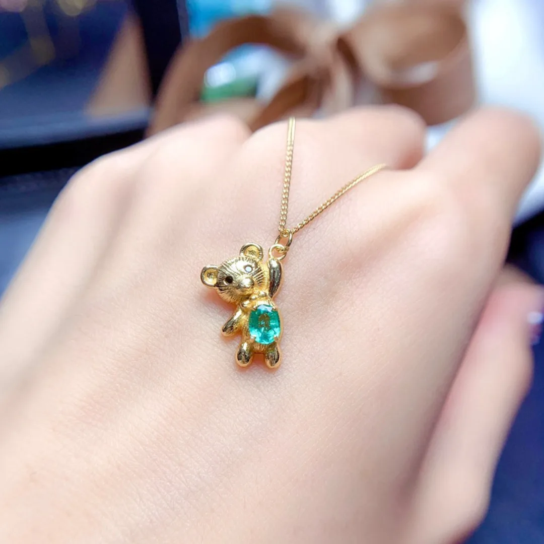 S925 Sterling Silver Natural Emerald Pendant Fashion Personality Bear Oval 4*5mm Birthday Gift for Women
S925 Sterling Silver Natural Emerald Pendant Fashion Personality Bear Oval 4*5mm Birthday Gift for Women