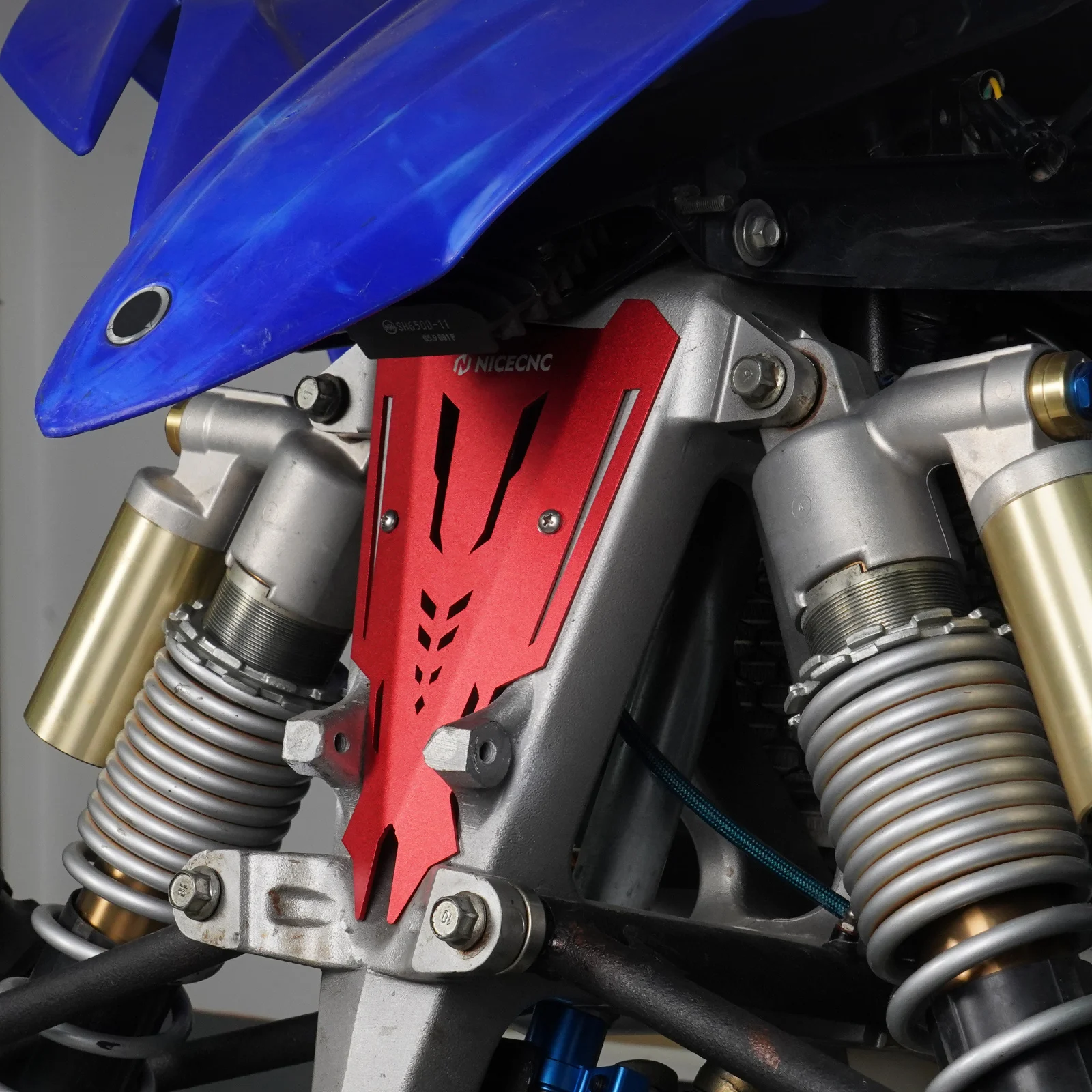 NICECNC Stabilizer Roost Guard Protector For Yamaha YZF450R YZF 450R 2009-2024 2021 2023 ATV Radiator Cover Go Kart Accessories
NICECNC Stabilizer Roost Guard Protector For Yamaha YZF450R YZF 450R 2009-2024 2021 2023 ATV Radiator Cover Go Kart Accessories