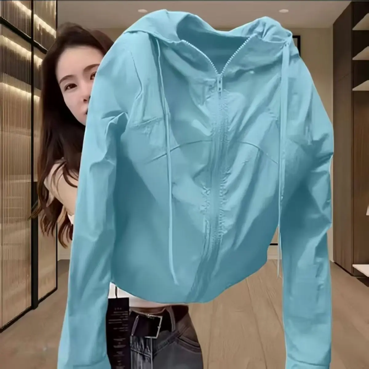 2026 Summer New Casual Thin Solid Color Sun Protection Clothing Fashion Versatile Hooded Short Sunscreen Jacket Women Zipper Top
2026 Summer New Casual Thin Solid Color Sun Protection Clothing Fashion Versatile Hooded Short Sunscreen Jacket Women Zipper Top
