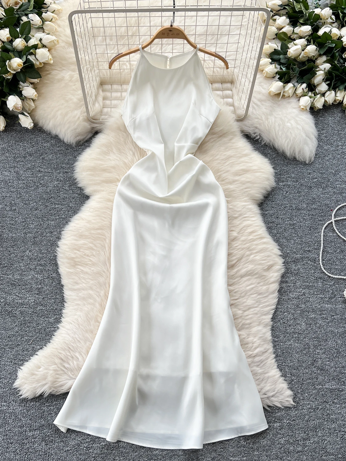 Satin Dress Women Celebrity Halter-neck Sling Slim Fishtail Long Dress Prom Wedding Party Club Summer
Satin Dress Women Celebrity Halter-neck Sling Slim Fishtail Long Dress Prom Wedding Party Club Summer